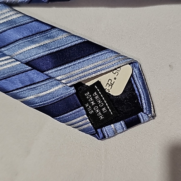Jones New York Men's Silk Tie 👔 - Picture 2 of 7